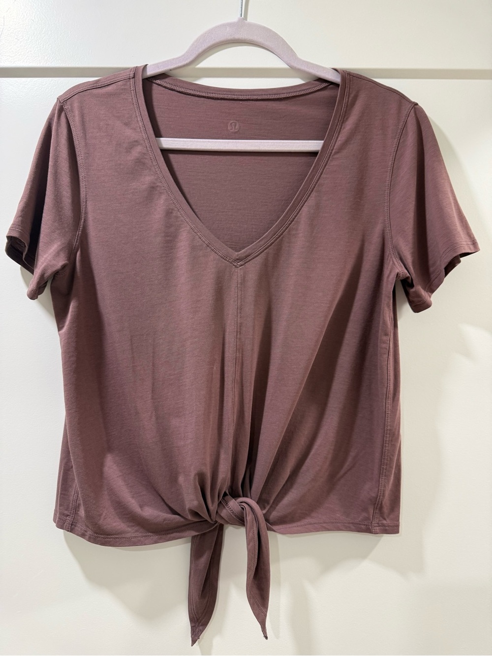 lululemon athletica Mauve Tie-Front V-Neck Crop Top